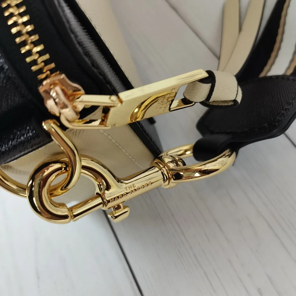 Marc Jacobs Cream Crossbody Bag - Picture 7 of 10